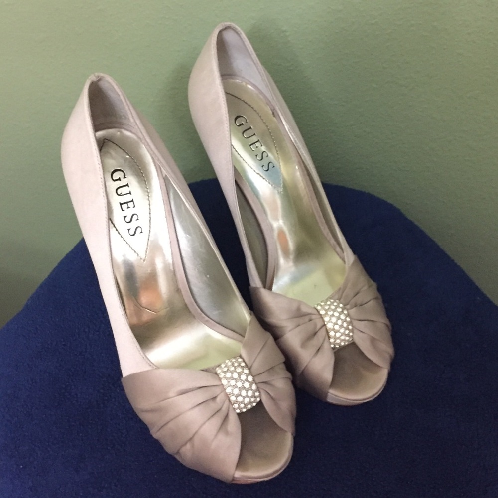 Guess Champagne Peep Toe Pumps 6.5